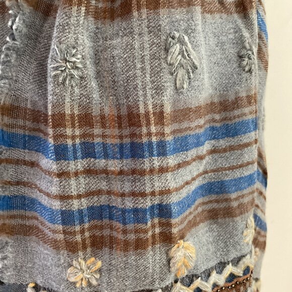Vintage Wool Blend Scarf Wrap Embroidered Beaded Floral Fringe 26” x 74” Boho - Picture 4 of 10